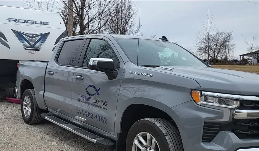 Fleet vehicles with matching graphics